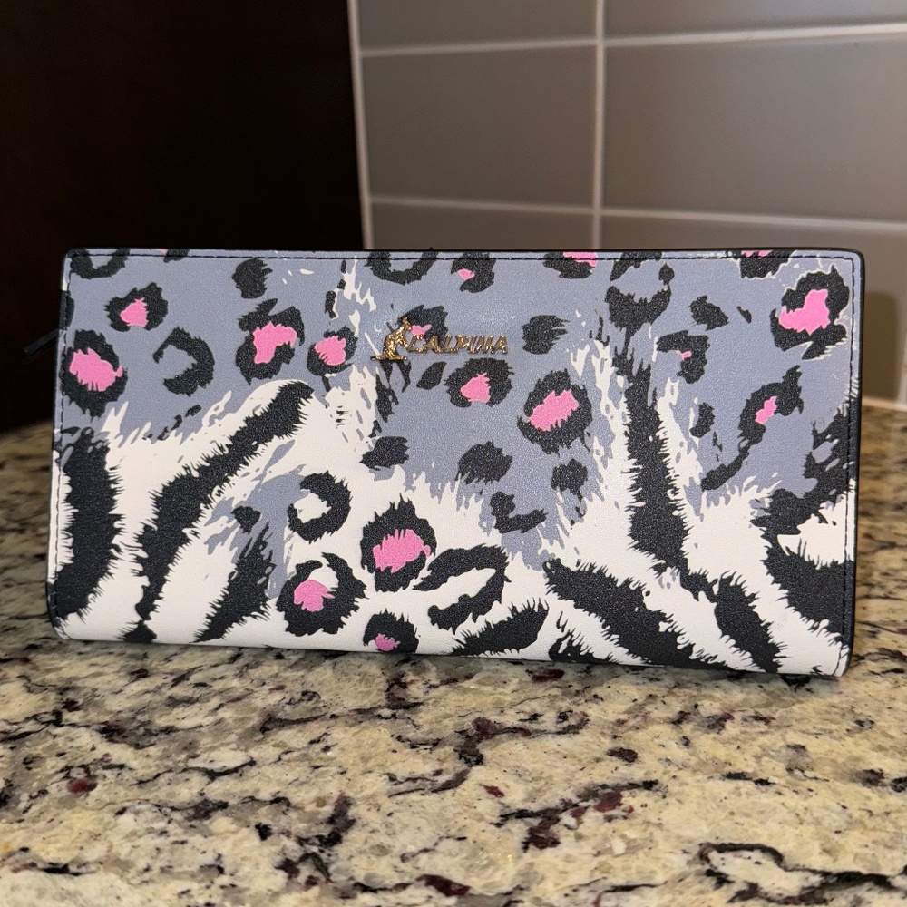 L’ALPINA Leopard and Tiger Print Wallet
